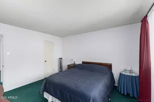 1068 E Frost Dr, Tempe, AZ 85282 - Photo 18