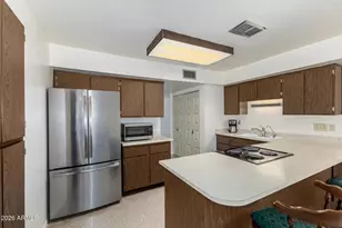 1068 E Frost Dr, Tempe, AZ 85282 - Photo 16