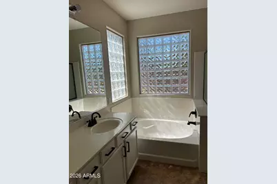 7024 S Claiborne Avenue, Gilbert, AZ 85298 - Photo 18