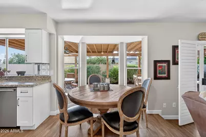 2011 E Loma Vista Drive, Tempe, AZ 85282 - Photo 14