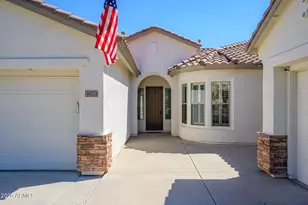 38723 N Red Tail Ln, Phoenix, AZ 85086 - Photo 10