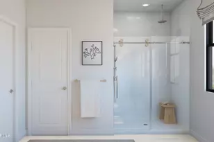 5824 S 35th Way, Phoenix, AZ 85040 - Photo 12