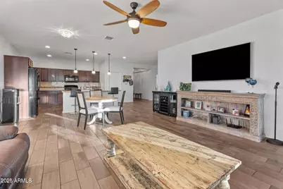 4052 S 185th Avenue, Goodyear, AZ 85338 - Photo 6