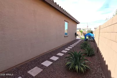 1484 W Calabash Avenue, San Tan Valley, AZ 85140 - Photo 8