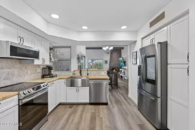 7984 E Cactus Wren Road, Scottsdale, AZ 85250 - Photo 1