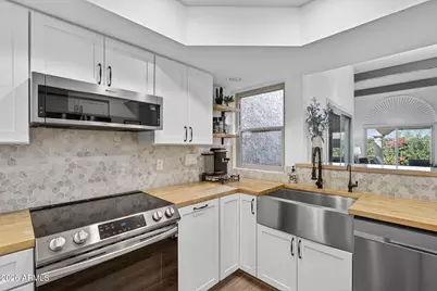 7984 E Cactus Wren Road, Scottsdale, AZ 85250 - Photo 6