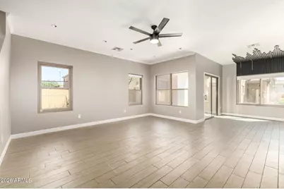 1105 E Parkview Court, Gilbert, AZ 85295 - Photo 8