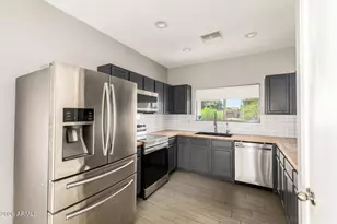 1105 E Parkview Ct, Gilbert, AZ 85295 - Photo 10