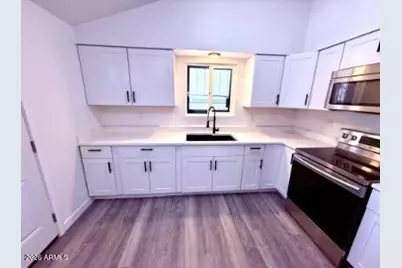 1009 E Chipman Road, Phoenix, AZ 85040 - Photo 6