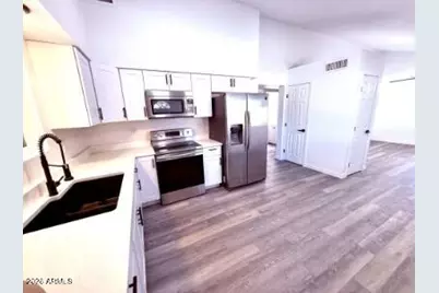 1009 E Chipman Road, Phoenix, AZ 85040 - Photo 8