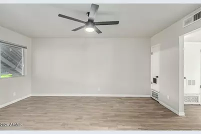721 E Montebello Avenue #Unit 108, Phoenix, AZ 85014 - Photo 8