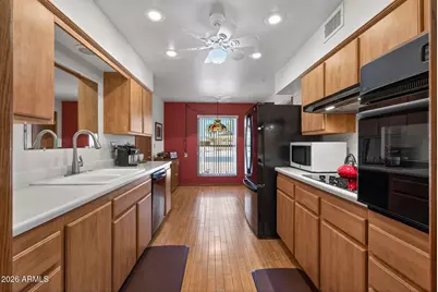 10723 W Saratoga Circle, Sun City, AZ 85351 - Photo 18