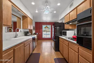 10723 W Saratoga Cir, Sun City, AZ 85351 - Photo 18