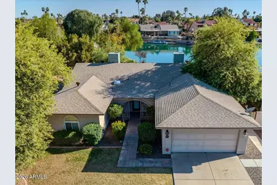 2533 W Laguna Azul Avenue, Mesa, AZ 85202 - Photo 2