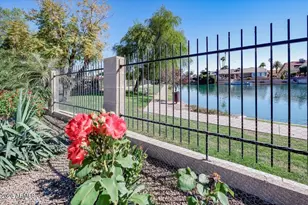 2533 W Laguna Azul Ave, Mesa, AZ 85202 - Photo 2