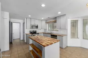 24984 W Hidalgo Dr, Buckeye, AZ 85326 - Photo 2