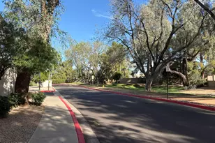 4114 E Union Hills Dr, Phoenix, AZ 85050 - Photo 8