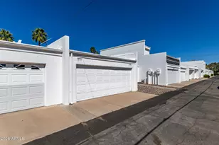 1919 E Medlock Dr, Phoenix, AZ 85016 - Photo 40