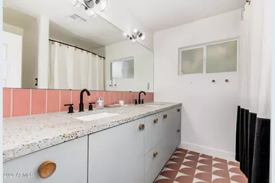 6811 N 11th Place, Phoenix, AZ 85014 - Photo 14
