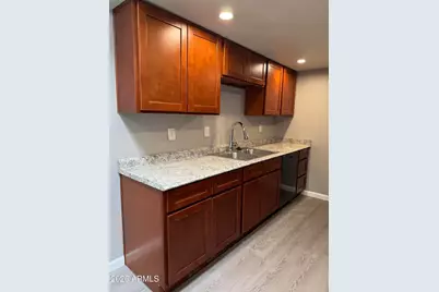 6527 N 67th Avenue #Apt 104, Glendale, AZ 85301 - Photo 6