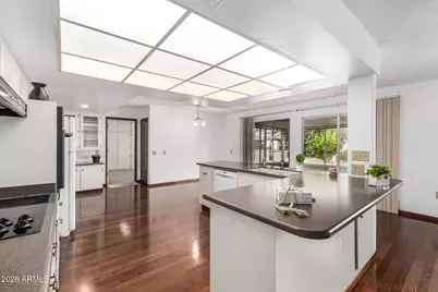 9326 W Willowbrook Drive, Sun City, AZ 85373 - Photo 10