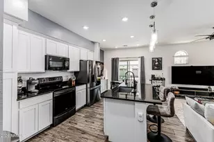 2736 S Cavalier Dr, Gilbert, AZ 85295 - Photo 10