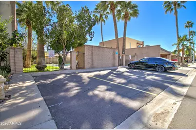 5165 E Monte Vista Road, Phoenix, AZ 85008 - Photo 4