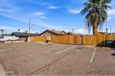 840 E Turney Avenue #Apt 2, Phoenix, AZ 85014 - Photo 18
