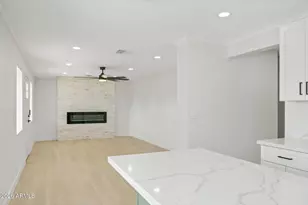 9845 N 15th Ave, Phoenix, AZ 85021 - Photo 6