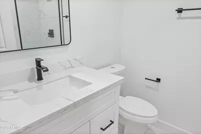 9845 N 15th Avenue, Phoenix, AZ 85021 - Photo 16