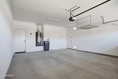 17881 W Silver Fox Way, Goodyear, AZ 85338 - Photo 36