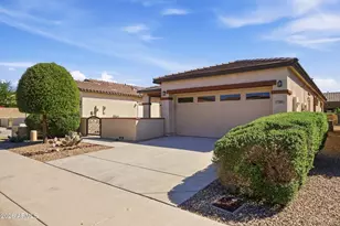 17881 W Silver Fox Way, Goodyear, AZ 85338 - Photo 8
