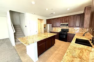 9237 W Coolbrook Ave, Peoria, AZ 85382 - Photo 6