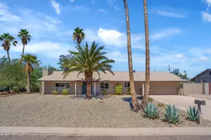 18428 N 42nd St, Phoenix, AZ 85032 - Photo 2