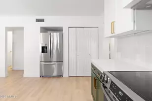 18428 N 42nd St, Phoenix, AZ 85032 - Photo 10