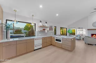 8702 E San Marcos Dr, Scottsdale, AZ 85258 - Photo 32