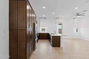 12487 W Oyer Ln, Peoria, AZ 85383 - Photo 58