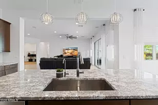 12487 W Oyer Ln, Peoria, AZ 85383 - Photo 24