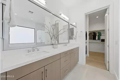 100 W Northern Avenue #6, Phoenix, AZ 85021 - Photo 4