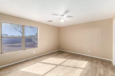 15716 N 138th Lane, Surprise, AZ 85374 - Photo 10