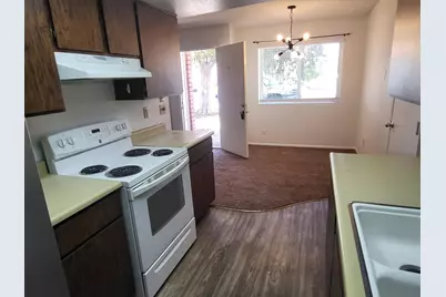 9609 W Cinnabar Avenue #Apt B, Peoria, AZ 85345 - Photo 4