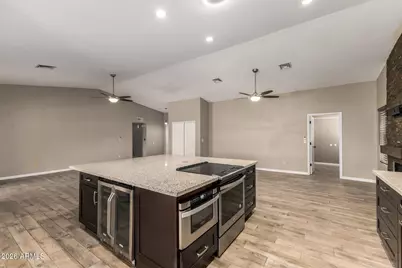 7609 W Yucca Street, Peoria, AZ 85345 - Photo 10