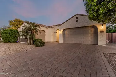 15619 W Minnezona Avenue, Goodyear, AZ 85395 - Photo 2