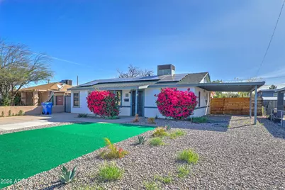 2031 N 28th Place, Phoenix, AZ 85008 - Photo 2