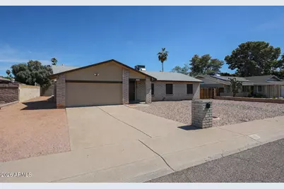 10037 N 37th Drive, Phoenix, AZ 85051 - Photo 2