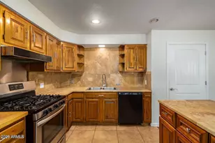 7340 N 7th Ave, Phoenix, AZ 85021 - Photo 10