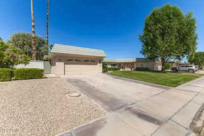 10634 W Hutton Drive, Sun City, AZ 85351 - Photo 4