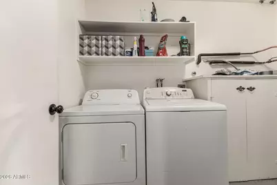 10634 W Hutton Drive, Sun City, AZ 85351 - Photo 24