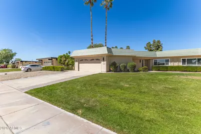 10634 W Hutton Drive, Sun City, AZ 85351 - Photo 2