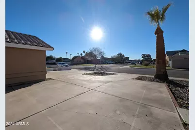 11941 N 69th Avenue, Peoria, AZ 85345 - Photo 6
